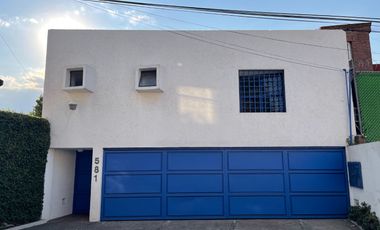 VENTA CASA ESTILO BARRAGÁN EN LA CALLE SANTIAGO, COL. LOMAS QUEBRADAS