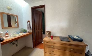 VENTA CASA ESTILO BARRAGÁN EN LA CALLE SANTIAGO, COL. LOMAS QUEBRADAS