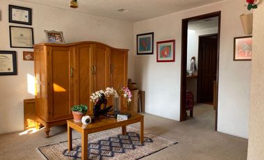 VENTA CASA ESTILO BARRAGÁN EN LA CALLE SANTIAGO, COL. LOMAS QUEBRADAS