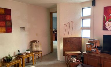 VENTA CASA ESTILO BARRAGÁN EN LA CALLE SANTIAGO, COL. LOMAS QUEBRADAS