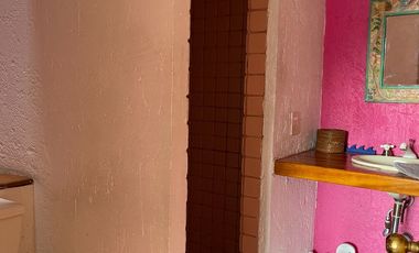 VENTA CASA ESTILO BARRAGÁN EN LA CALLE SANTIAGO, COL. LOMAS QUEBRADAS