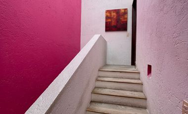 VENTA CASA ESTILO BARRAGÁN EN LA CALLE SANTIAGO, COL. LOMAS QUEBRADAS
