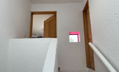 VENTA CASA ESTILO BARRAGÁN EN LA CALLE SANTIAGO, COL. LOMAS QUEBRADAS