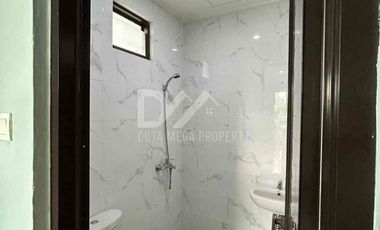 Rumah cantik dijual cepat,siap huni letak strategis