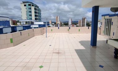 🏢 VENDO HERMOSO DEPARTAMENTO CON VISTA ESPECTACULAR TRES DORMITORIOS CON TERRAZA - SEPTIMO PISO. (TONSUPA) $83,000.oo