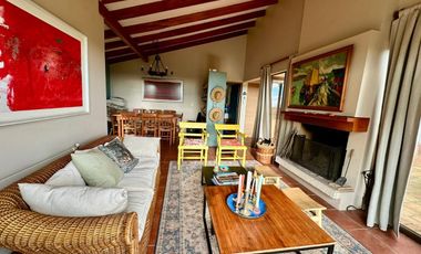 SE VENDE PARCELA CON CASA SOLIDA EN CONDOMINIO