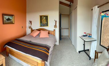 SE VENDE PARCELA CON CASA SOLIDA EN CONDOMINIO