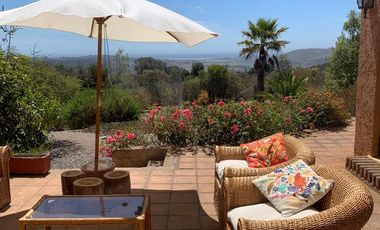 SE VENDE PARCELA CON CASA SOLIDA EN CONDOMINIO