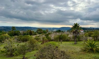 SE VENDE PARCELA CON CASA SOLIDA EN CONDOMINIO