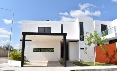 CASA EN PRIVADA MEDITERRÁNEA