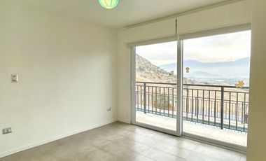 Casa en venta 4 d y 3 b piscina vista panóramica en Chicureo