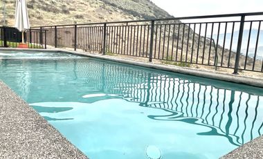 Casa en venta 4 d y 3 b piscina vista panóramica en Chicureo
