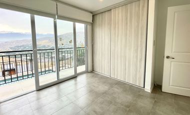 Casa en venta 4 d y 3 b piscina vista panóramica en Chicureo