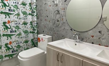 Casa en venta 4 d y 3 b piscina vista panóramica en Chicureo