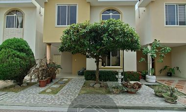 En Machala LInda Casa en Alquiler dentro de Urbanización Privada ubicada a 3 minutos del Centro