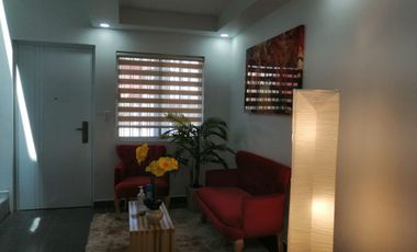 RENTA DE DE ESTUDIO  DE DOS PISOS  con servicios incluidos