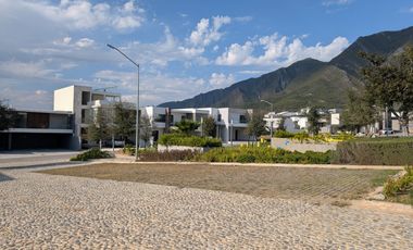 CASA EN VENTA SECTOR ENCINO, BOSQUES DE LAS MISIONES