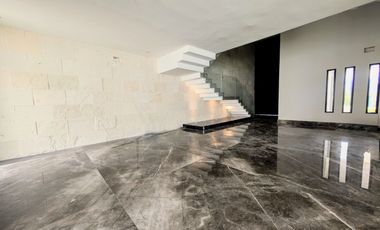 CASA EN VENTA SECTOR ENCINO, BOSQUES DE LAS MISIONES