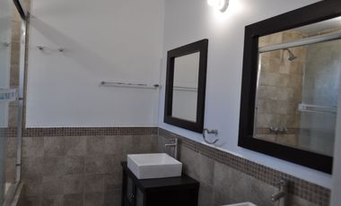 Venta de Casa en Residencial El Rincón, a un lado del Salón Flamingos, 10 minutos a zona Rio