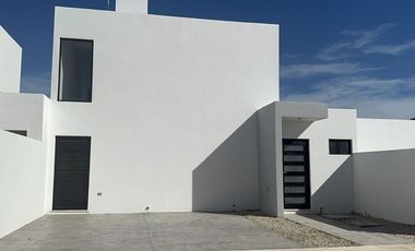Casa de 3 Recámaras en Pedregales de Misnébalam