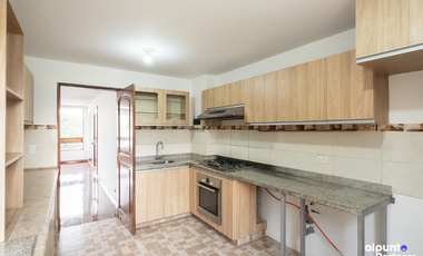 DEPARTAMENTO EN SURCO