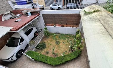 Hermosa casa muy amplia, muy ubicada, totalmente renovada.