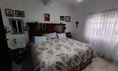 Hermosa casa muy amplia, muy ubicada, totalmente renovada.