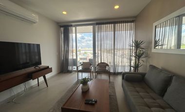 Departamento de 3 recámaras, amueblado, en Montejo Plaza.