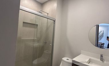 Departamento de 3 recámaras, amueblado, en Montejo Plaza.