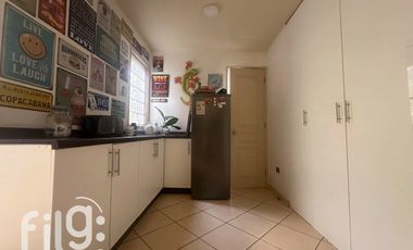 VENDO EXCELENTE CASA 3D/3B EN CHILLÁN