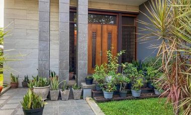 Dijual Rumah Di Turangga Kota Bandung LUX Terawat SIAP HUNI Belakang Hotel Horison / Sesko TNI