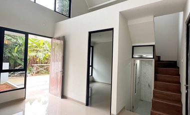 Rumah Dijual 2 Lantai Harga 1 Lantai Siap Huni Di Jatiasih Kota Bekasi dkt Jl Wibawa Mukti [AR158]