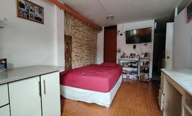 Casa En Venta 2Pisos Urb. Jadin1 Villa Maria Del Triunfo