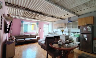 Casa En Venta 2Pisos Urb. Jadin1 Villa Maria Del Triunfo