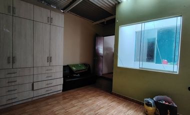 Casa En Venta 2Pisos Urb. Jadin1 Villa Maria Del Triunfo