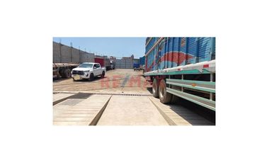 Venta De Local Comercial-Industrial Urb.Semi Rustica A 2 Cuadras Del Mercado La Hermelinda At.1942.96M2
