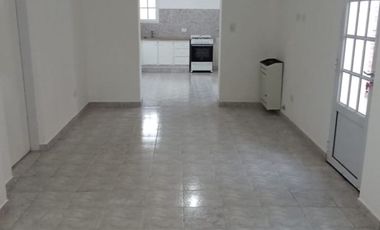 Casa completamente revovada - Consultar Precio