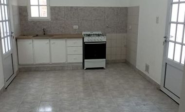 Casa completamente revovada - Consultar Precio