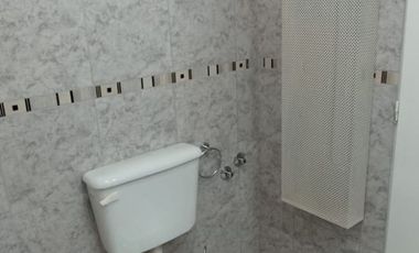 Casa completamente revovada - Consultar Precio