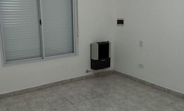 Casa completamente revovada - Consultar Precio