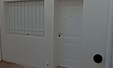 Casa completamente revovada - Consultar Precio
