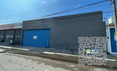 Terreno en renta con oficinas y área con techumbre en la Av. La Fragua Veracruz.