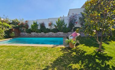 Casa en venta 3D Y 3 B en Piedra Roja Chicureo piscina y quincho