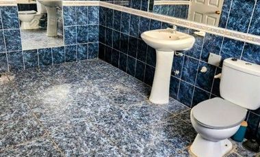 Se vende amplia casa de dos pisos, A. Hospicio