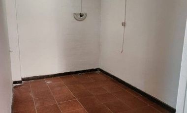 Se vende amplia casa de dos pisos, A. Hospicio
