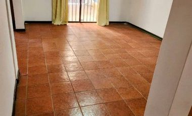 Se vende amplia casa de dos pisos, A. Hospicio