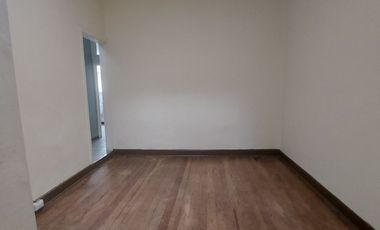 Se arrienda amplio departamento en Subida Ecuador de Valparaíso