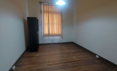 Se arrienda amplio departamento en Subida Ecuador de Valparaíso