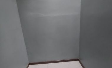 Se arrienda amplio departamento en Subida Ecuador de Valparaíso