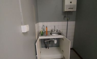 Se arrienda amplio departamento en Subida Ecuador de Valparaíso